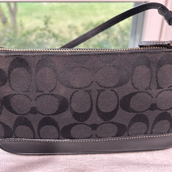 Coach vintage Black Signature Demi 6094 - Picture 3 of 8